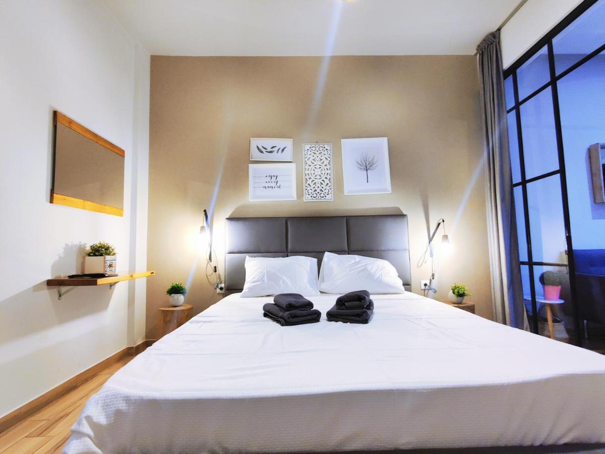 Wsd Luxury Stylish 2Bedroom Apartment With Blacony 1' To Metro 아테네 외부 사진