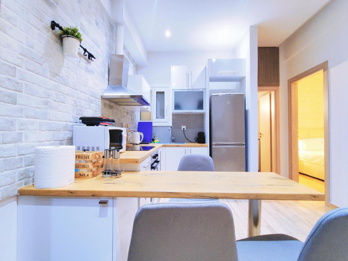 Wsd Luxury Stylish 2Bedroom Apartment With Blacony 1' To Metro 아테네 외부 사진